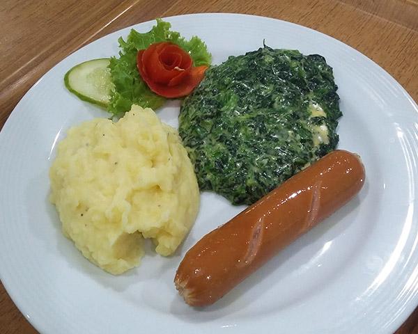 Sausage with Mashed Potatoes & Spinach