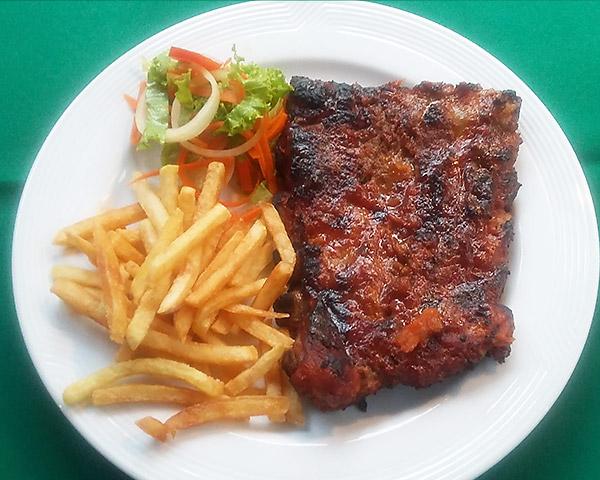 Roasted spare ribs with French Fries