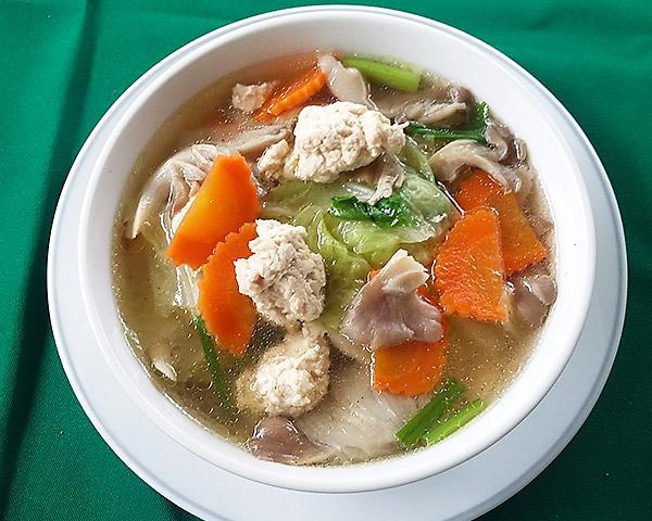 Vegetable Soup with Chicken